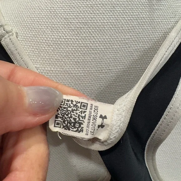 Black and White Athletic Crop Top - Picture 6 of 6